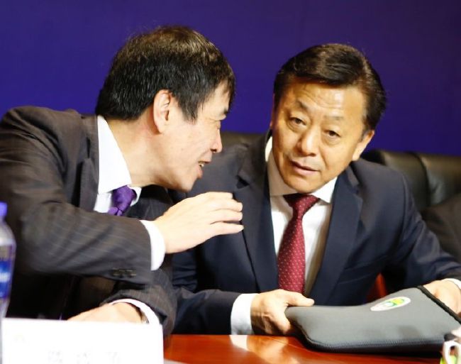 漂亮的荡妇
